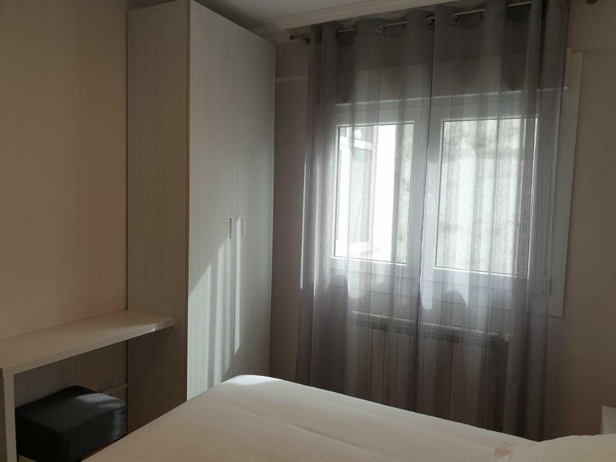 לוגו Apartamentos Porta Nova מראה חיצוני תמונה